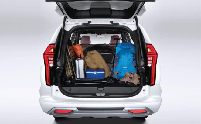 Interior pajero sport
