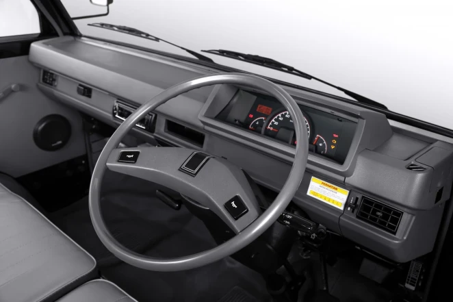 Interior l300